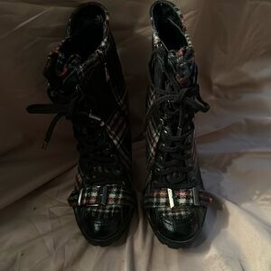 Barely worn